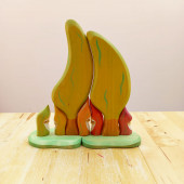 Atelier de Peupliers set of 5 dwarfs and two trees. green